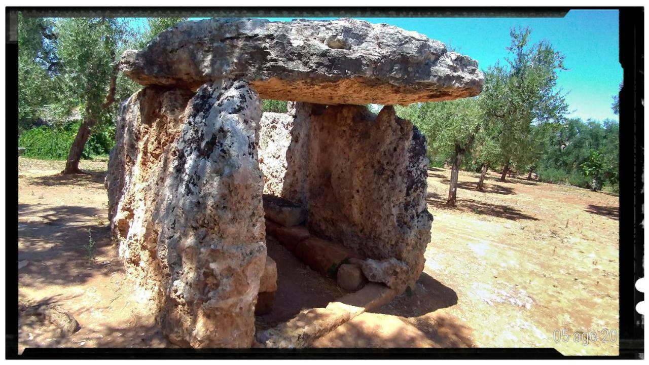 הוילה אוסטוני Dimora Torre Bianca מראה חיצוני תמונה